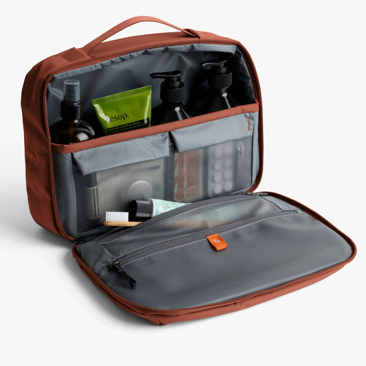 Hanging Toiletry Kit Plus - US 0646