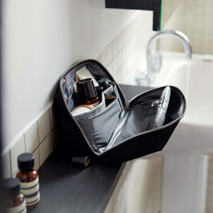 Toiletry Kit Plus - US 2948