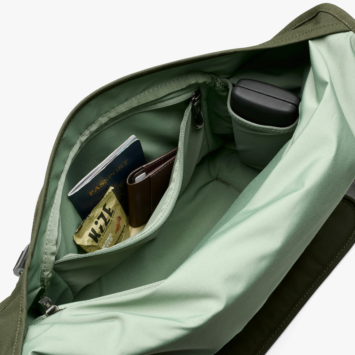 Classic Messenger 13L - US 7599