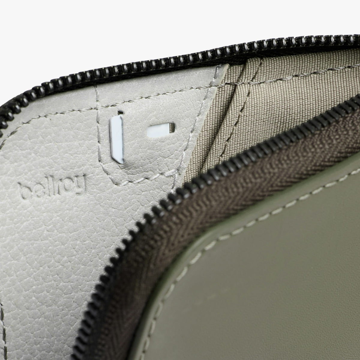 Card Pocket - US 7714
