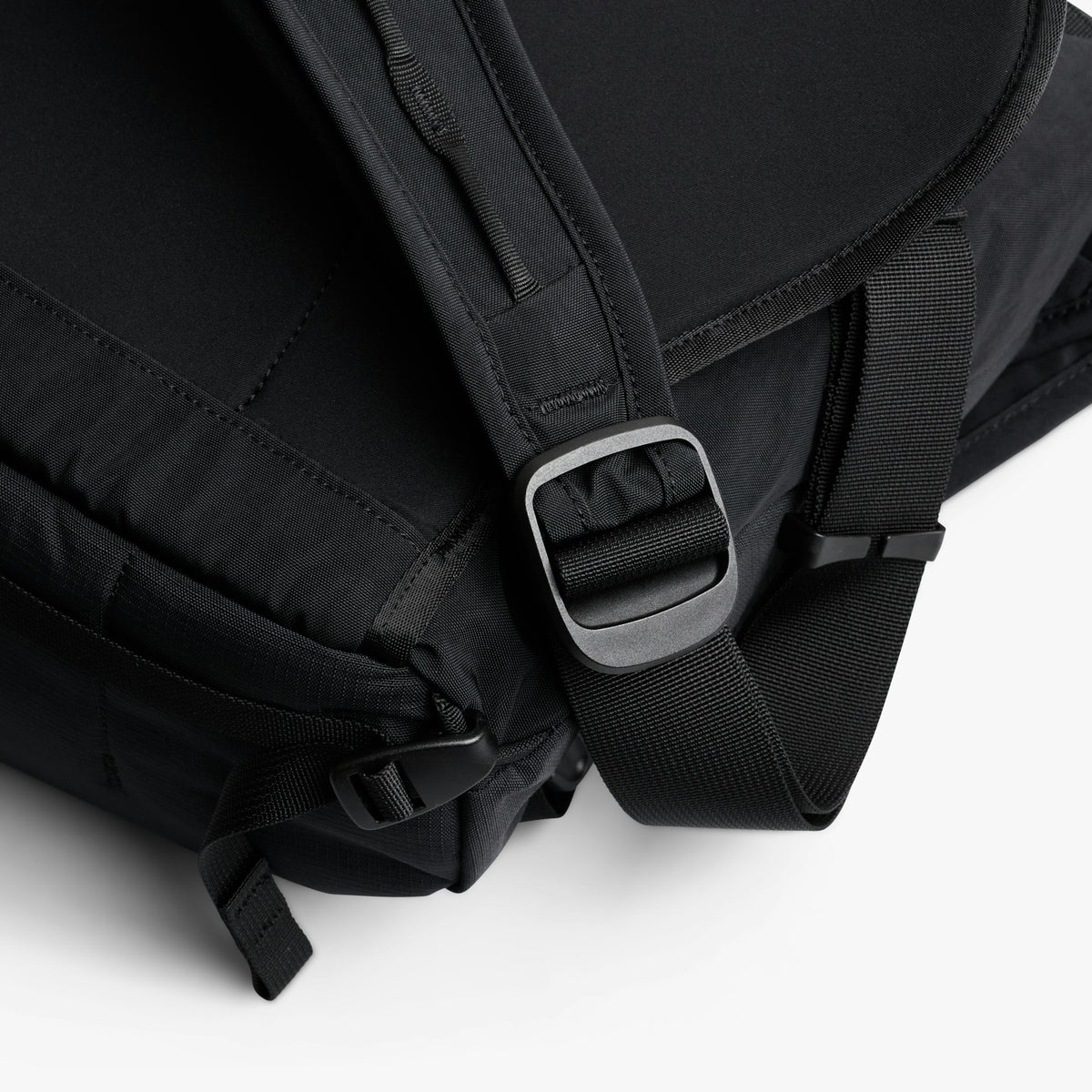 Venture Messenger 16” - US 5899