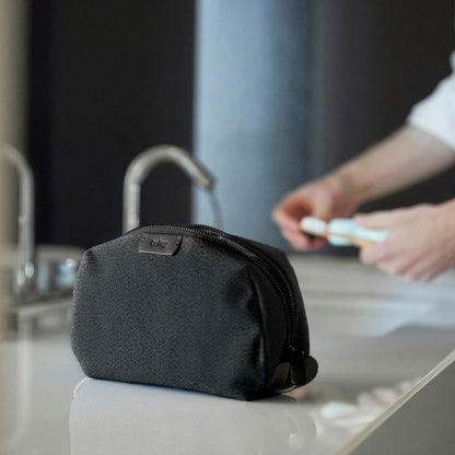 Toiletry Kit - US 5410